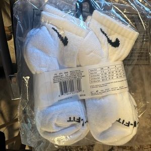 Kids Nike socks- 6 pair- new in original packaging